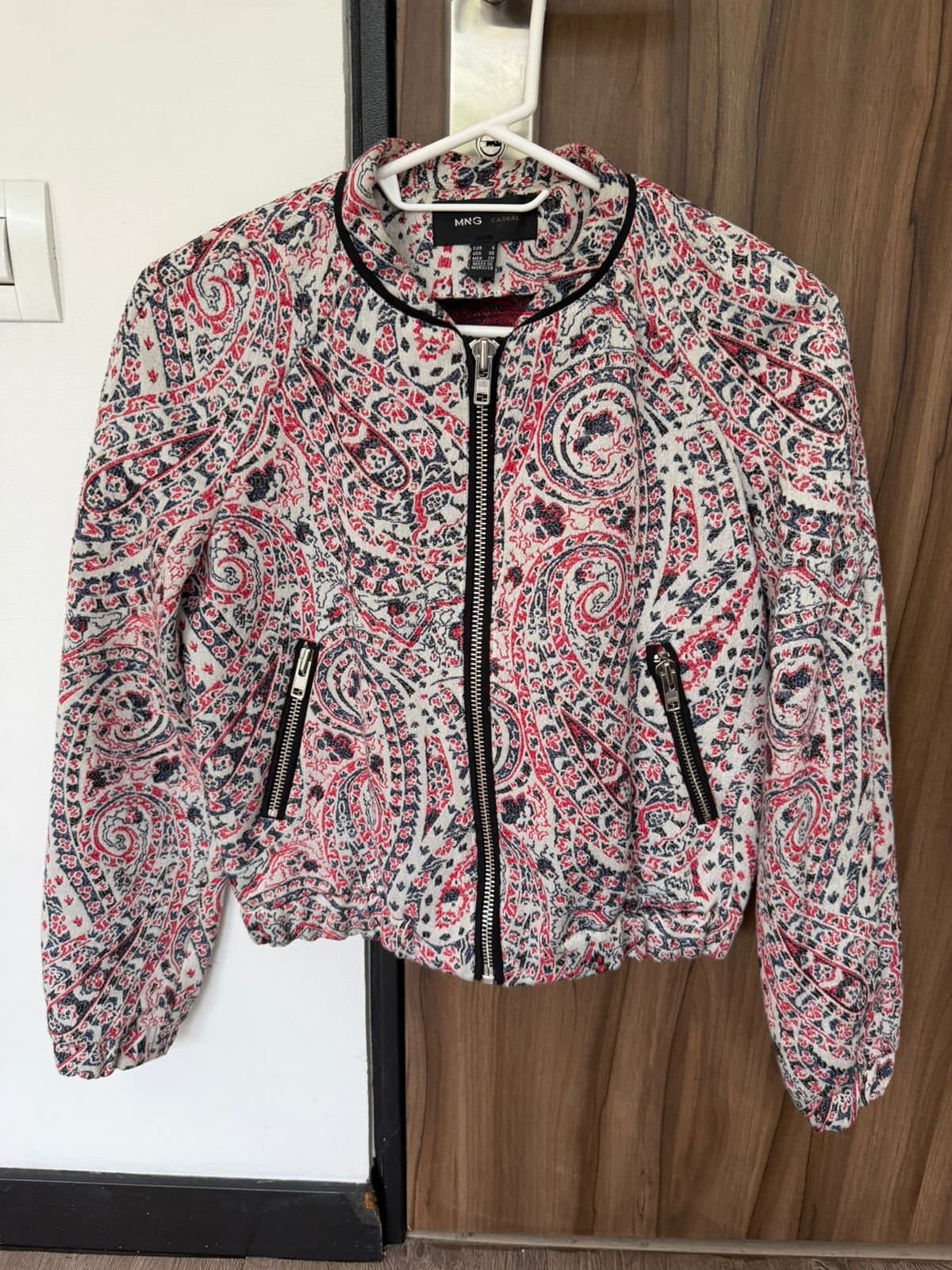 Chaqueta Bumper Estampada MANGO