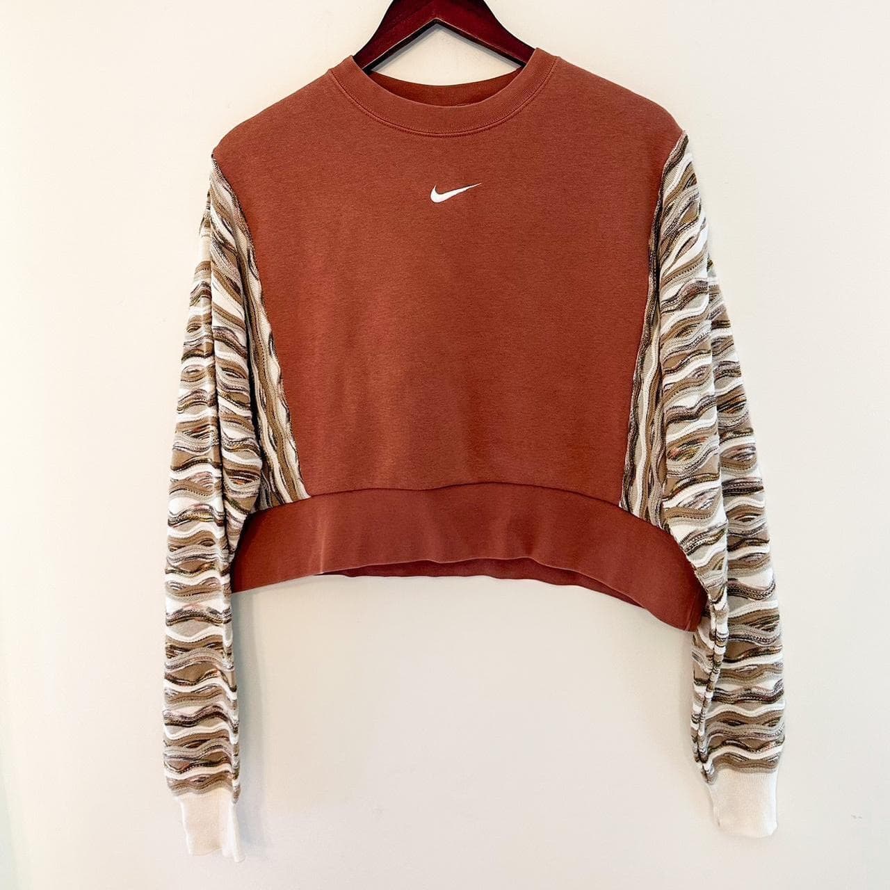 Wavy Neutral Tan Sweater Nike Crewneck Rework thumbnail 3