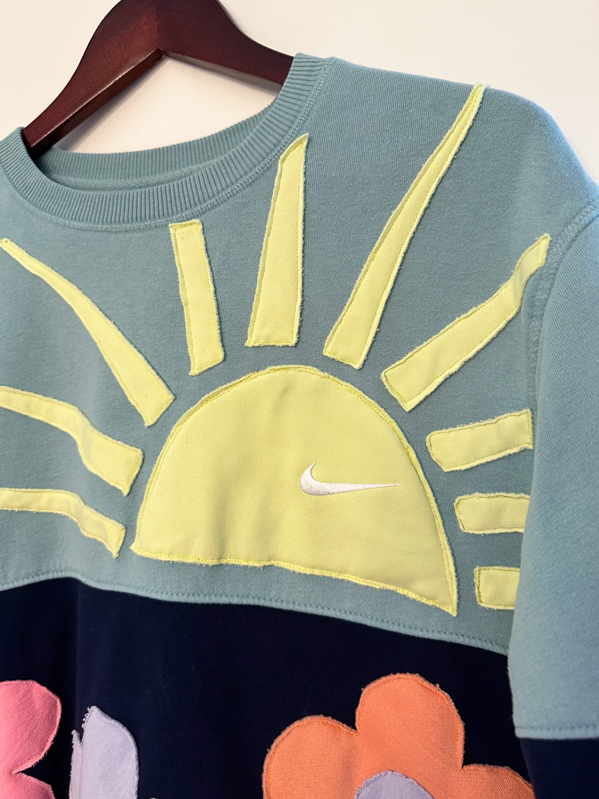 Reworked Flower & Sunshine Nike Crewneck thumbnail 3