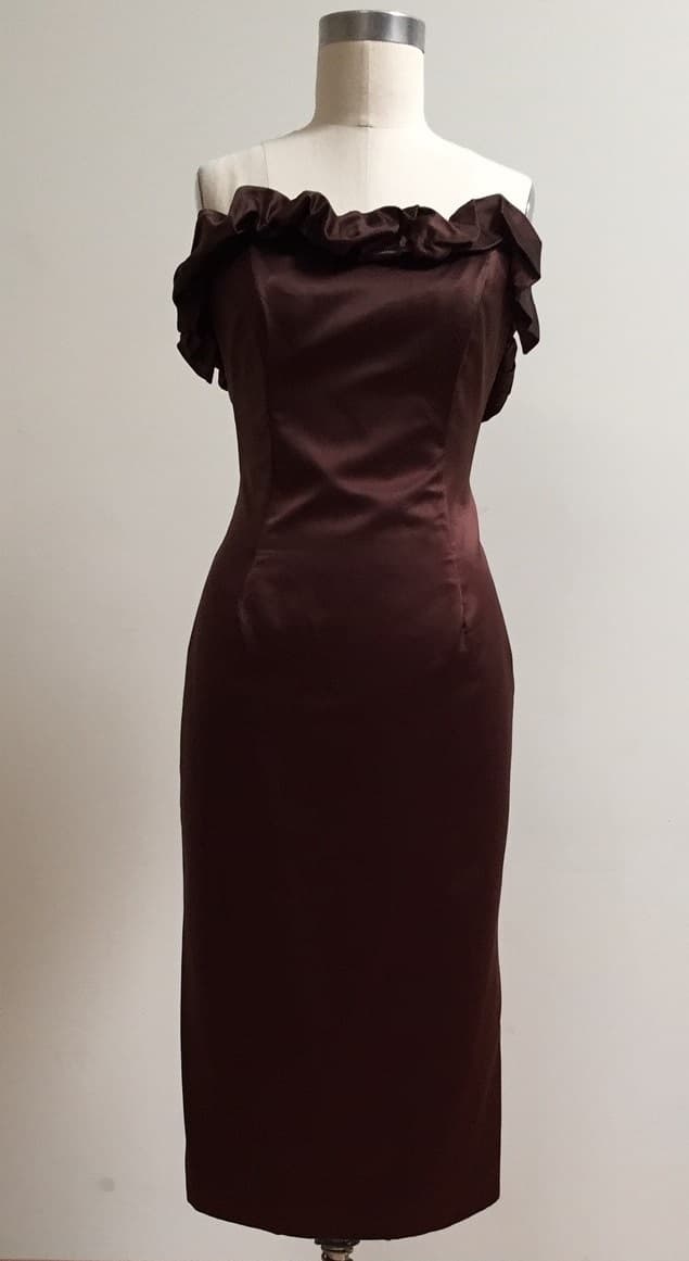Ruffled Sheath 5840