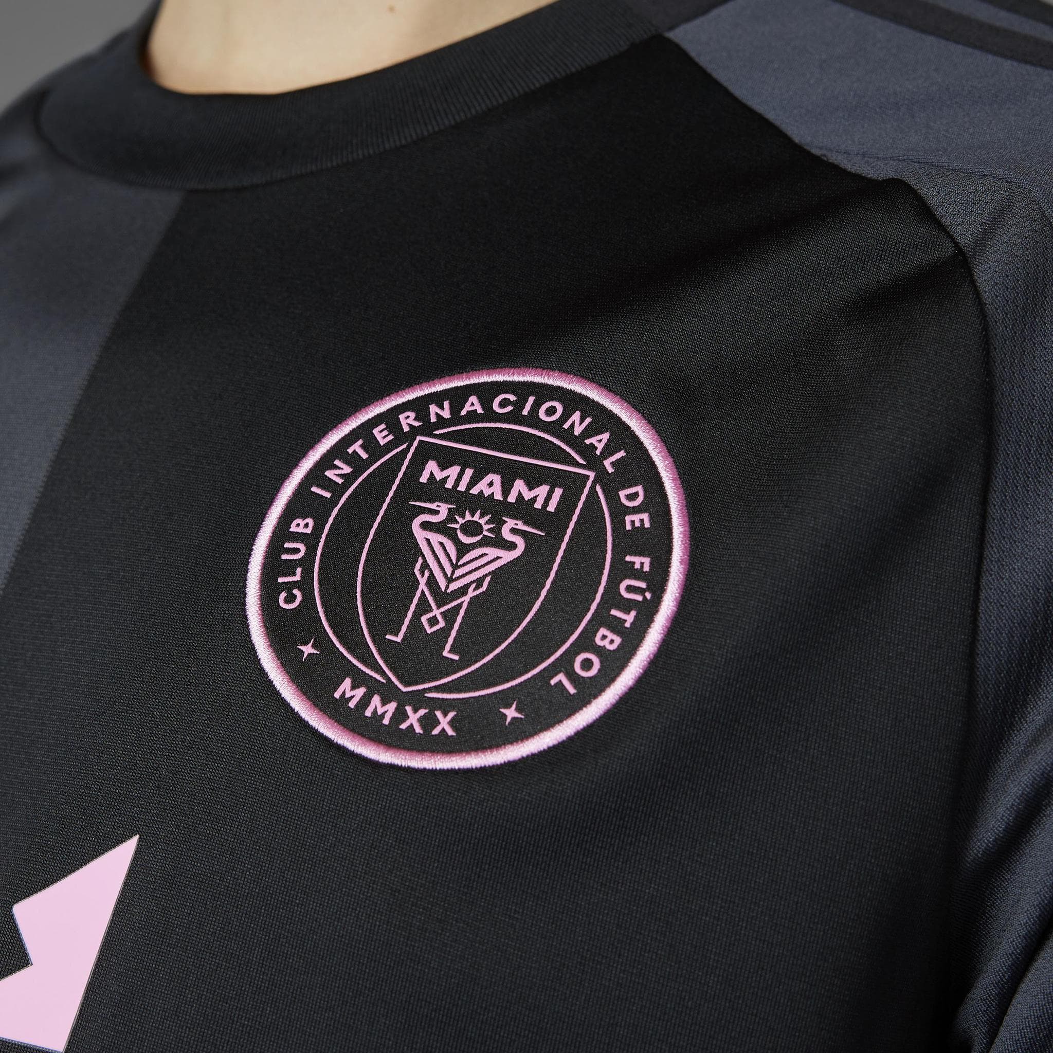 Messi Inter Miami Away Jersey 2025 thumbnail 3