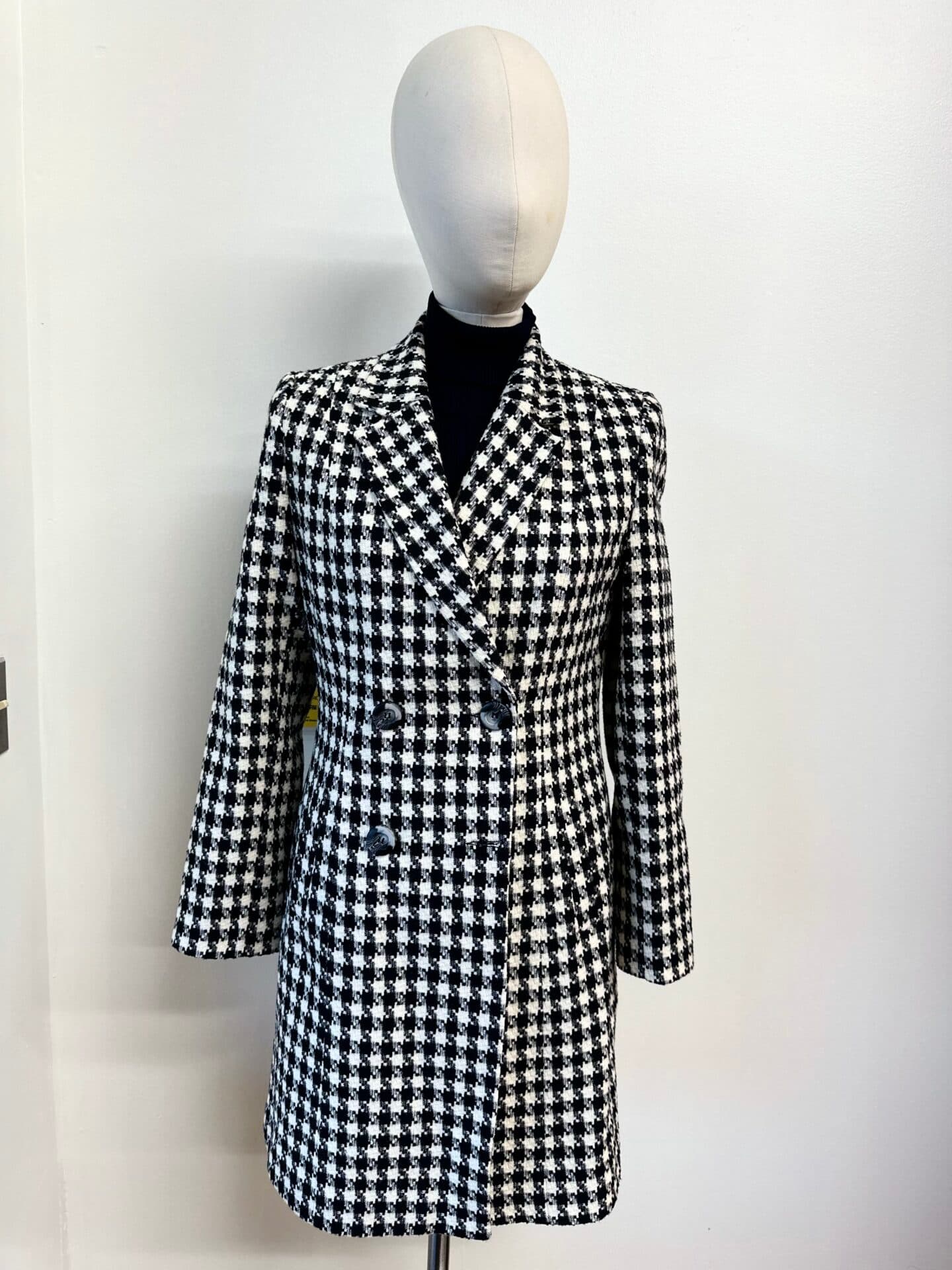 DOUBLE BREASTED BLACK AND WHITE CHECKED OVERCOAT