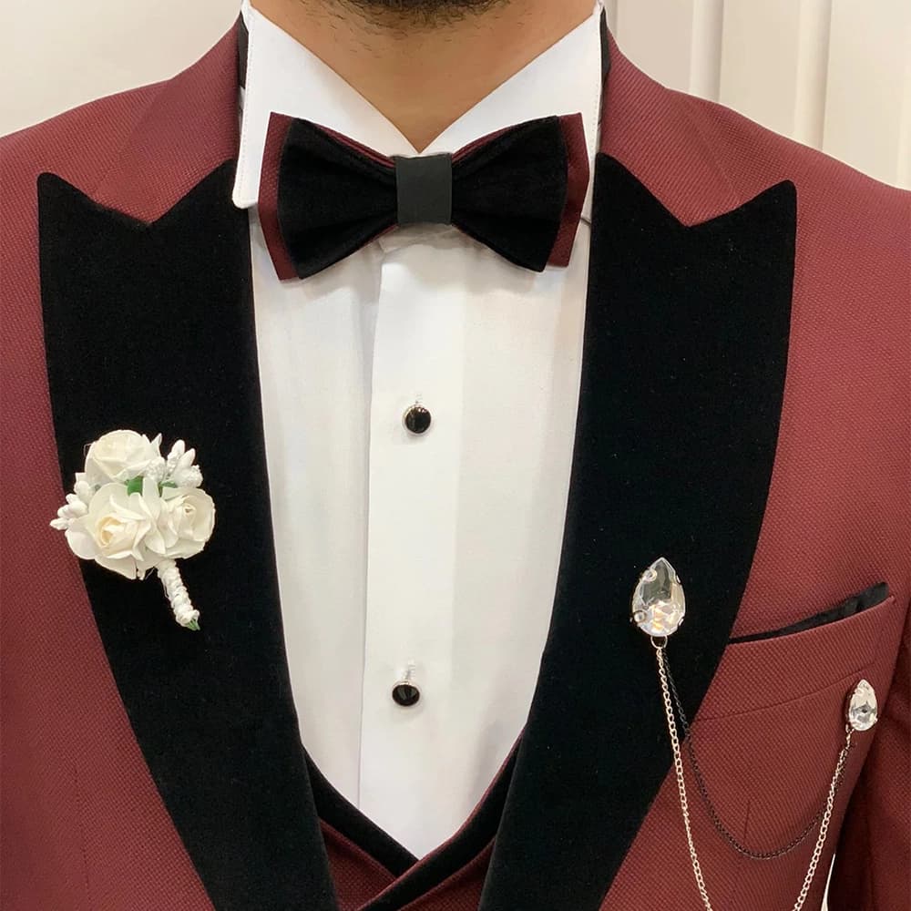 Burgundy Three Piece Suit For Men thumbnail 4
