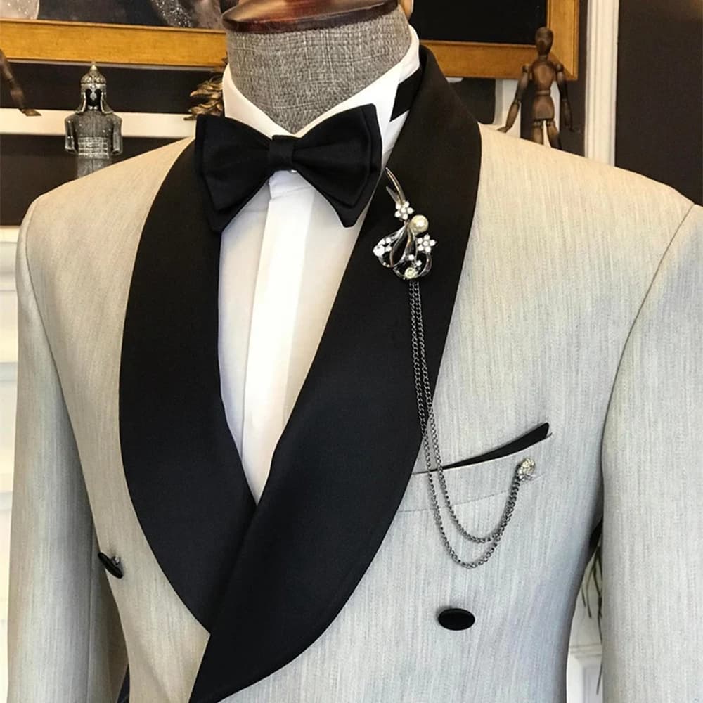 Light Grey Tuxedo Wedding With Velvet Lapel For Men thumbnail 3
