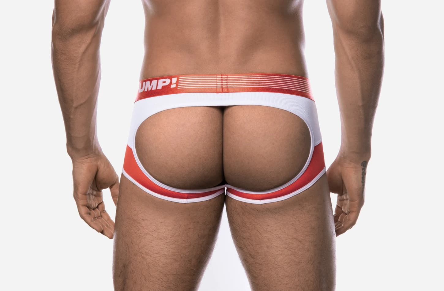 Red Access Trunk thumbnail 2