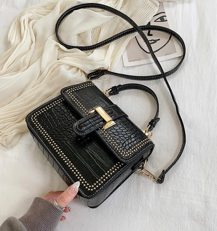 Harlow Structured Cross Body Black thumbnail 2