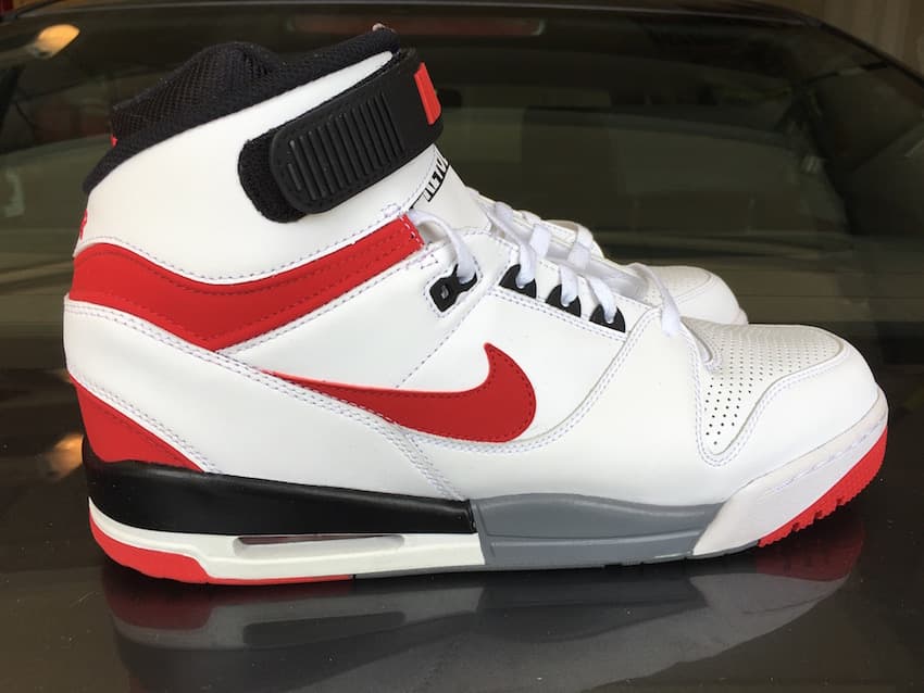 Nike Air Revolution Retro – University Red (2013)