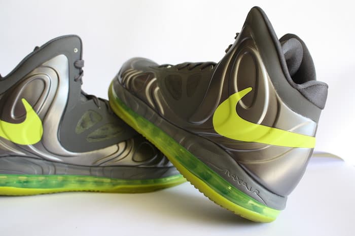 Nike Air Max Hyperposite “Atomic Green” (2012)
