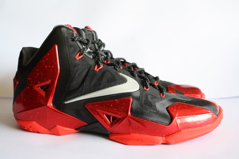 Nike Air Zoom LeBron XI “Miami Heat – Away” (2013) thumbnail 2
