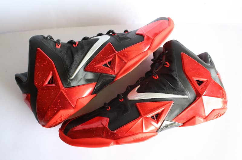 Nike Air Zoom LeBron XI “Miami Heat – Away” (2013) thumbnail 3