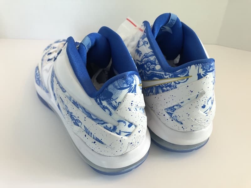 Nike Air LeBron XI Low “China” (2014) thumbnail 3