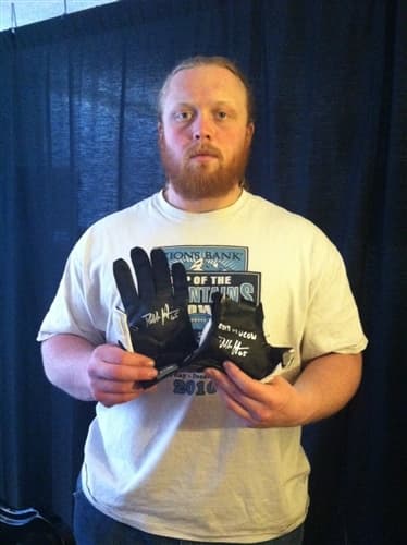 Dallas Hendrikson Rutgers Scarlet Knights Game Worn & Signed Nike Gloves thumbnail 4