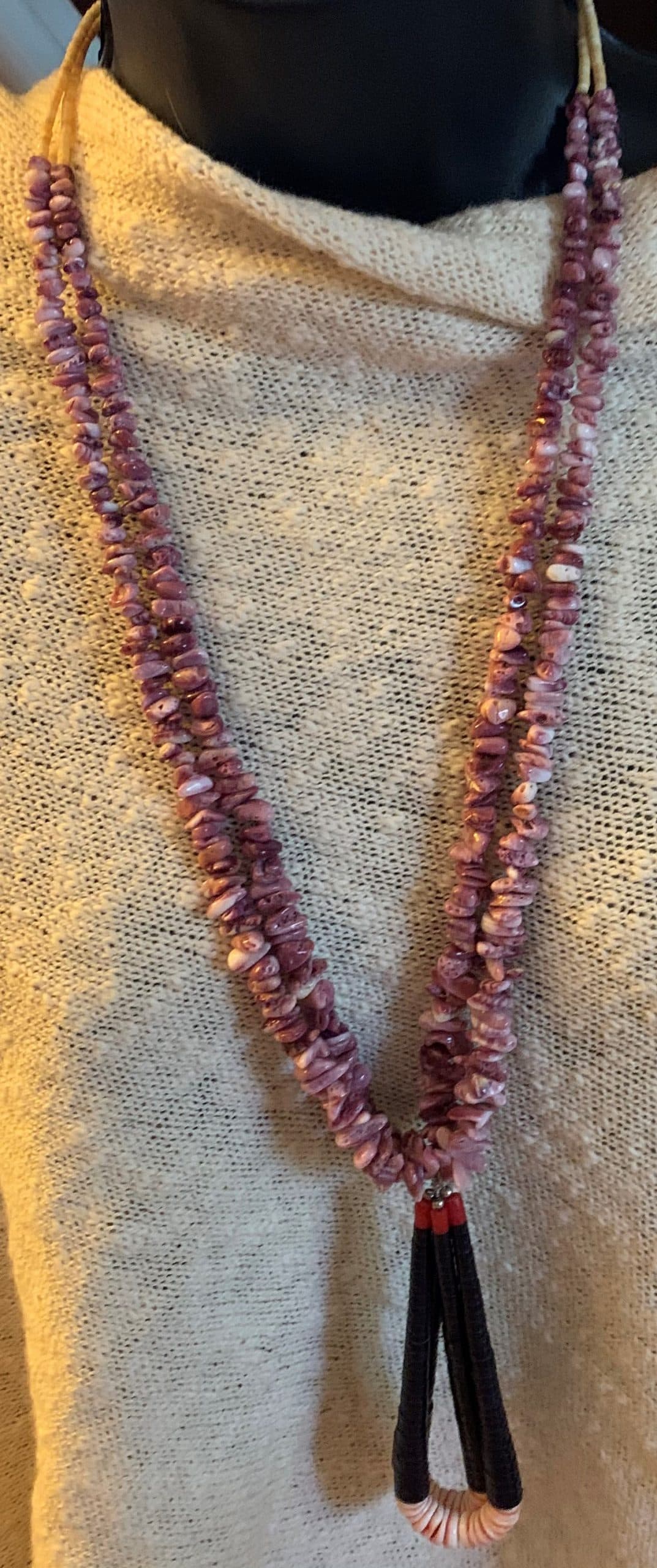 Necklace Two Strand Spiney Oyster With Joclas made with Jet thumbnail 2