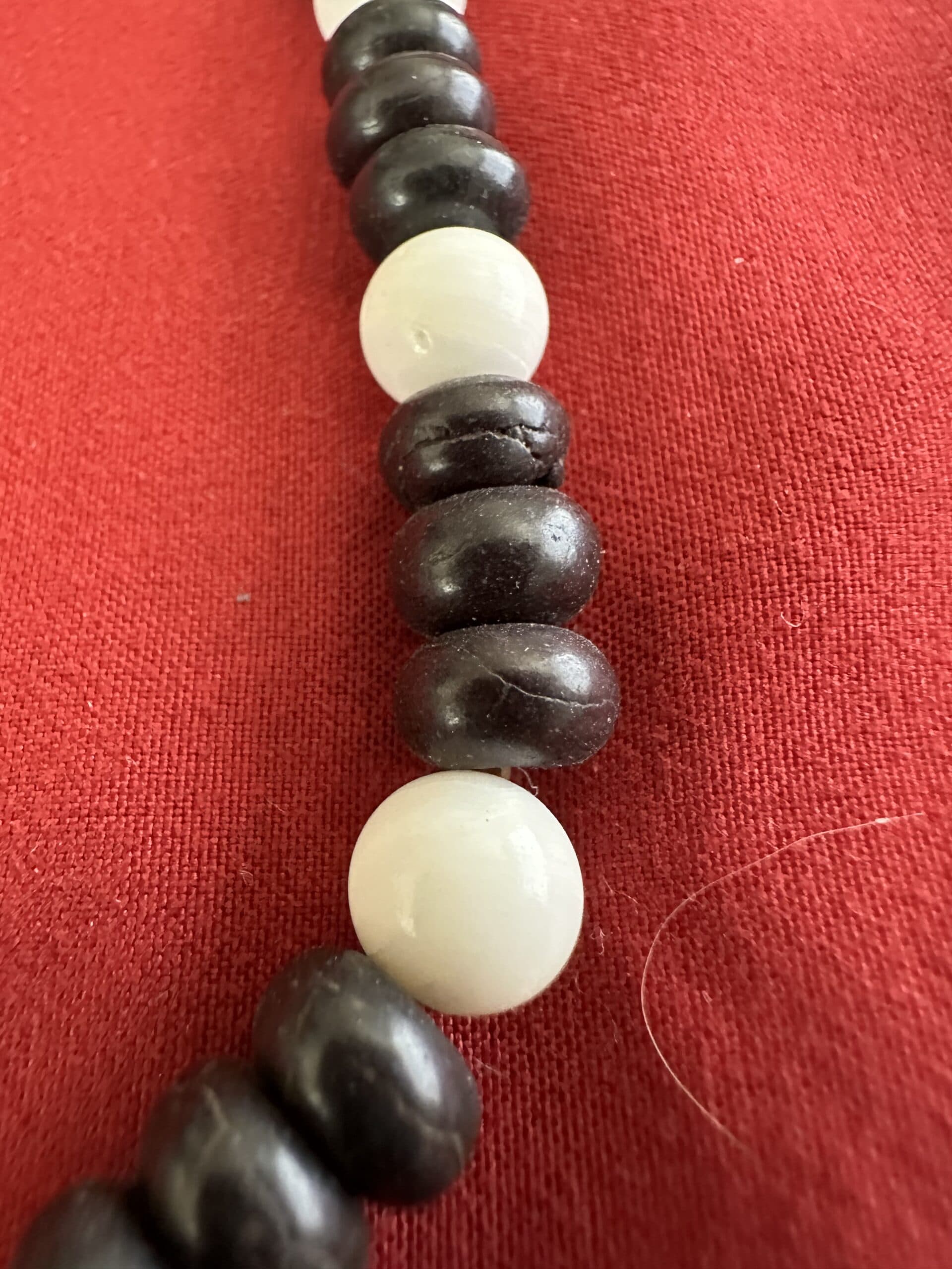 Necklace Jet & Clam thumbnail 2