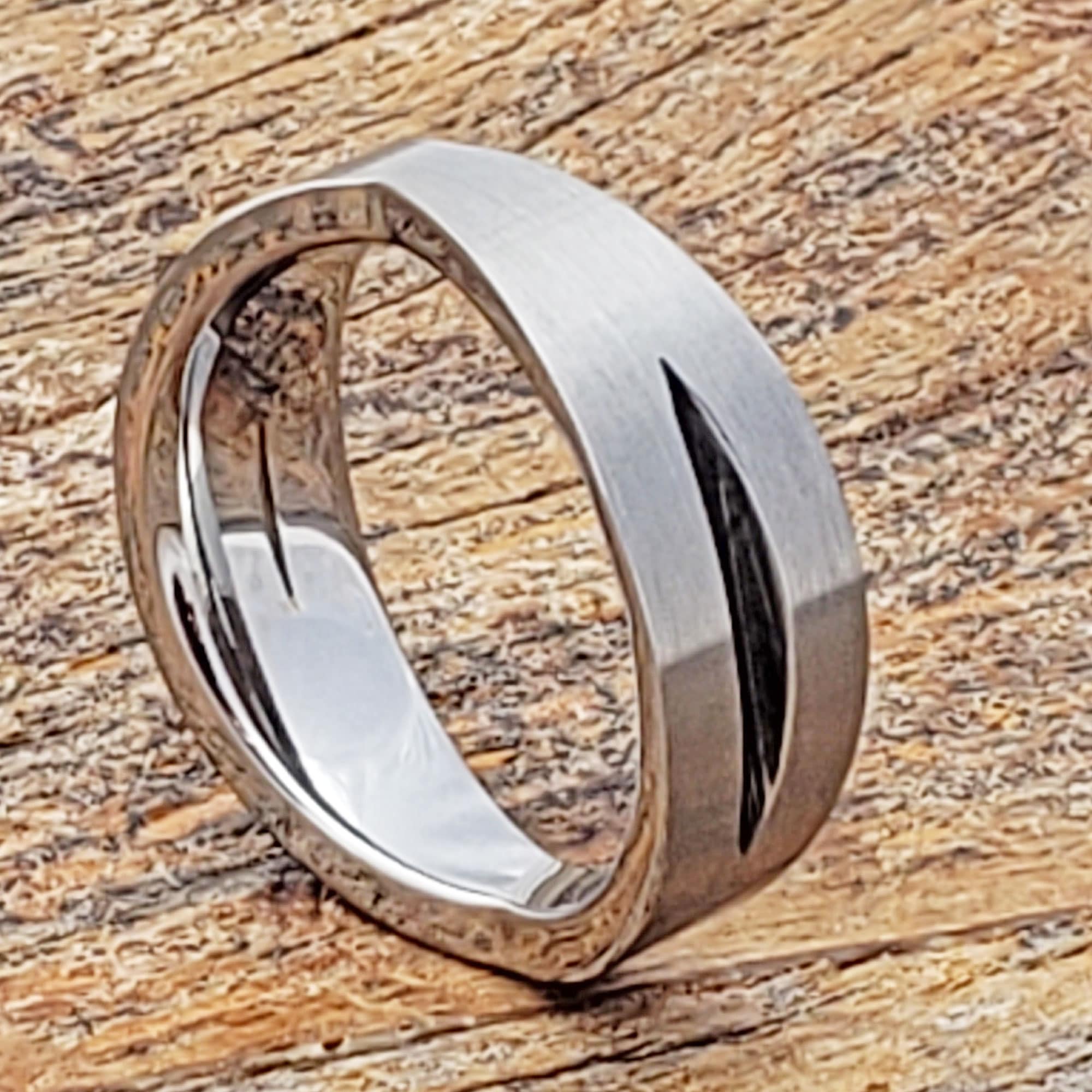 Eccentricity Sculpted Unique Rings