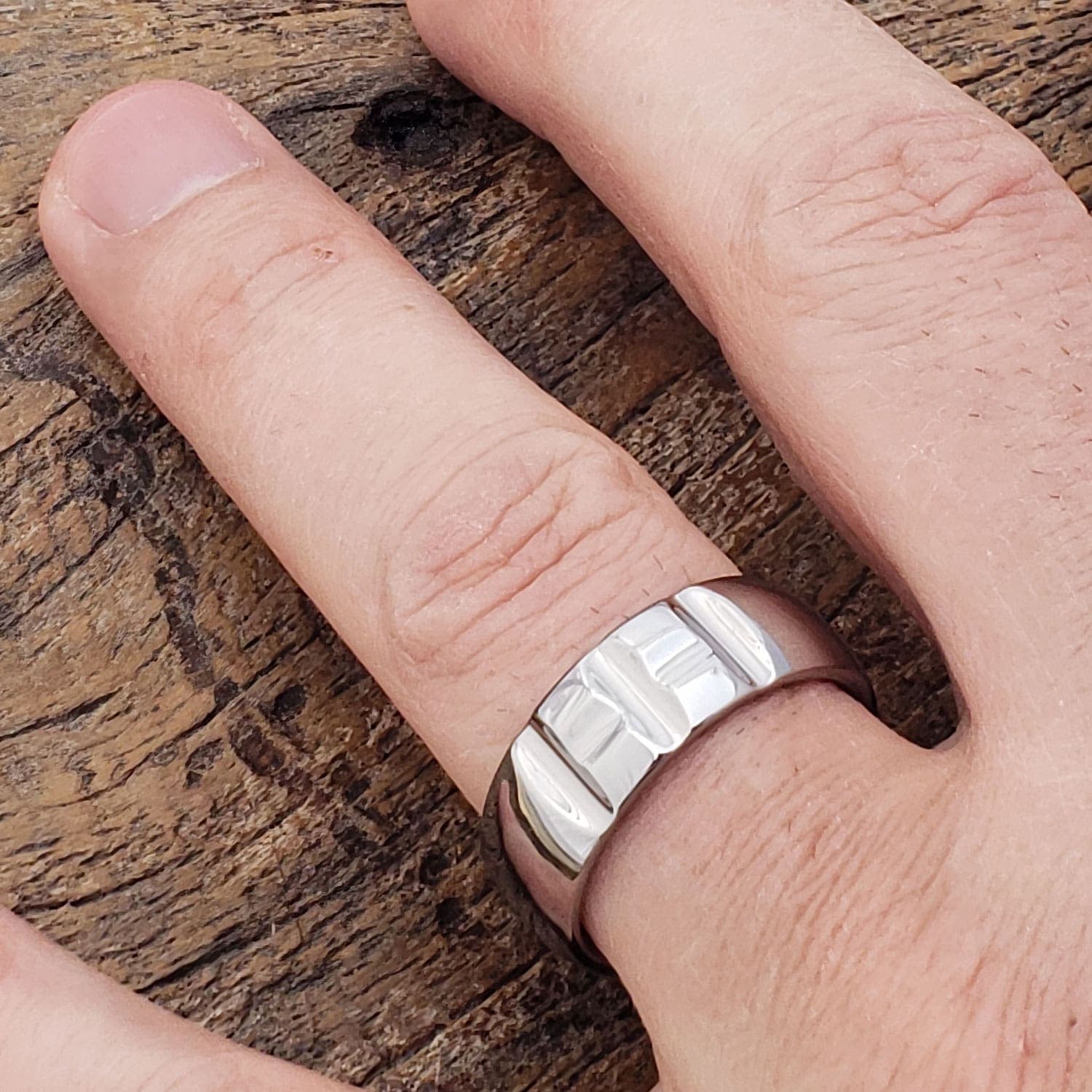 Chaos Ideal Unique Rings thumbnail 2