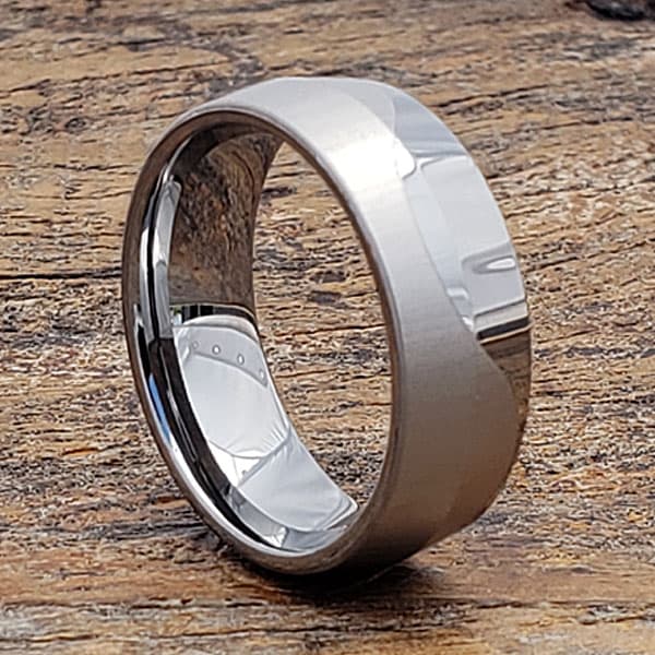 Jekyll Mens Wave Unique Rings