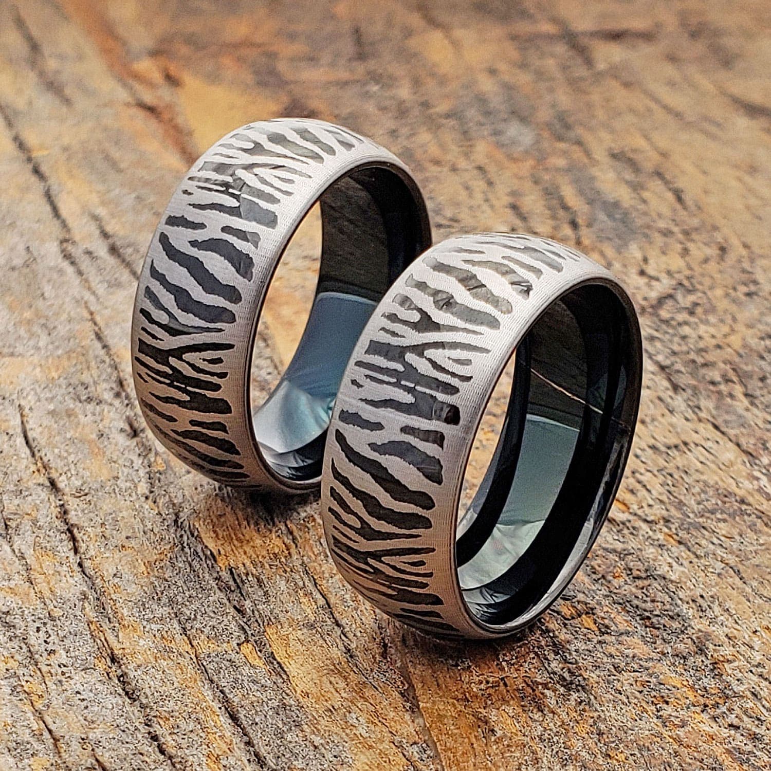 Mason Black Metal Unique Rings thumbnail 4