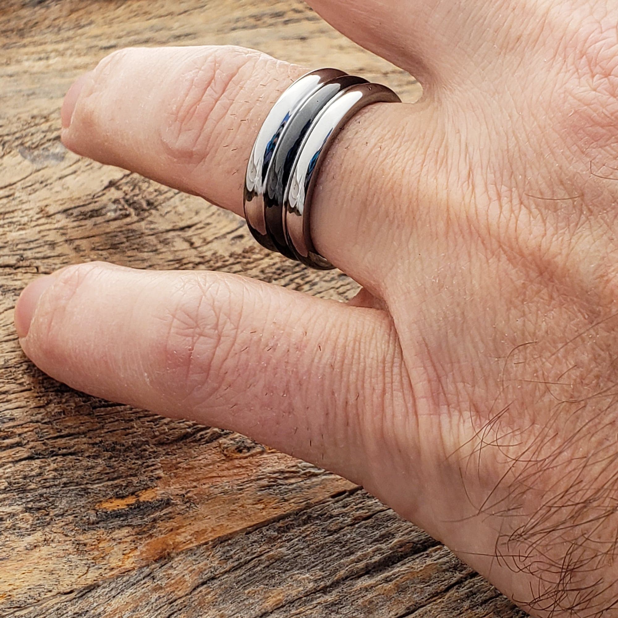 Mirage Black Inlay Ceramic Rings thumbnail 3