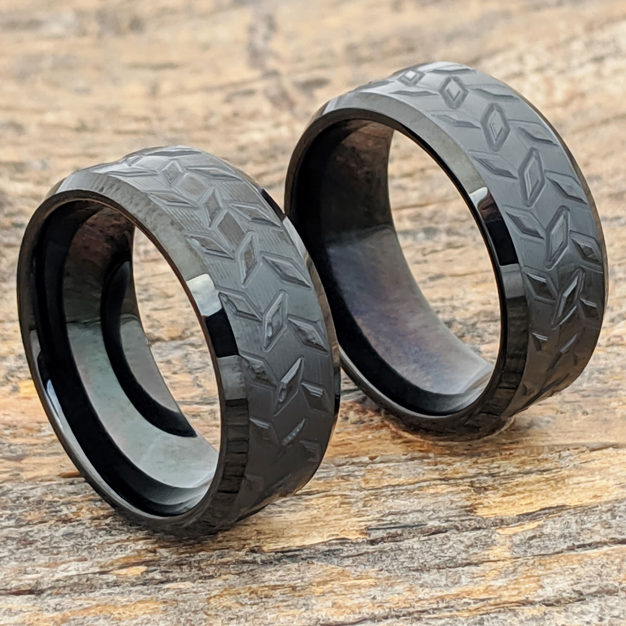Diamond Plate Mens Black Carved Rings thumbnail 4