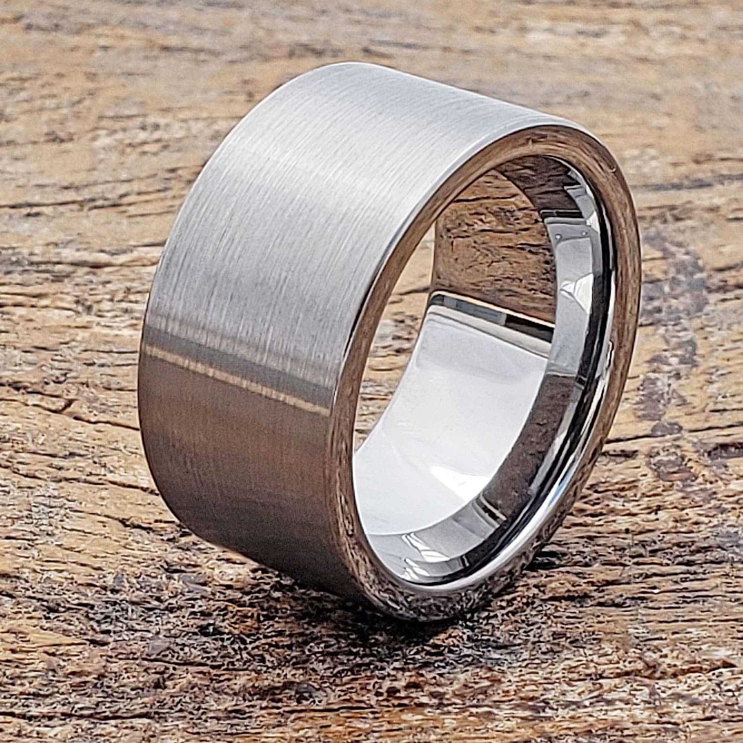 Europa Cool Mens Statement Rings thumbnail 2