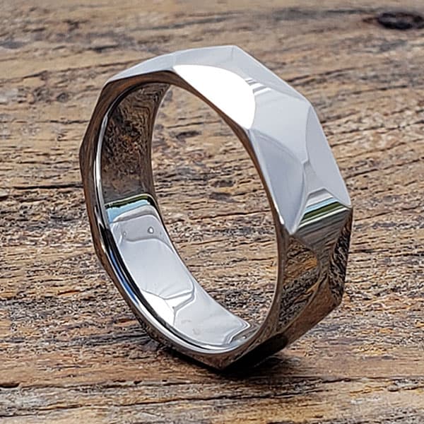Matrix Multi Faceted Tungsten Rings