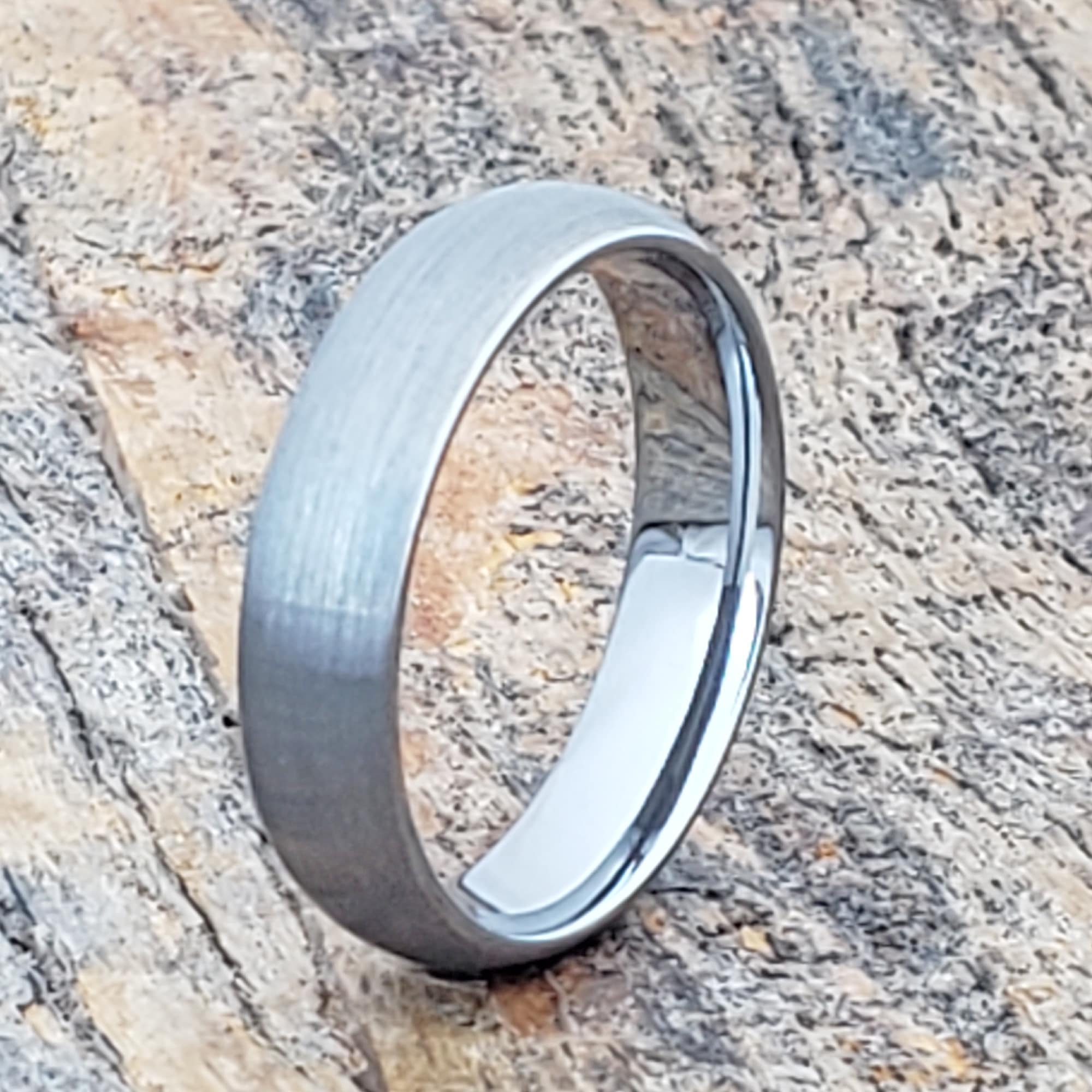 Pegasus Elegant Womens Tungsten Rings