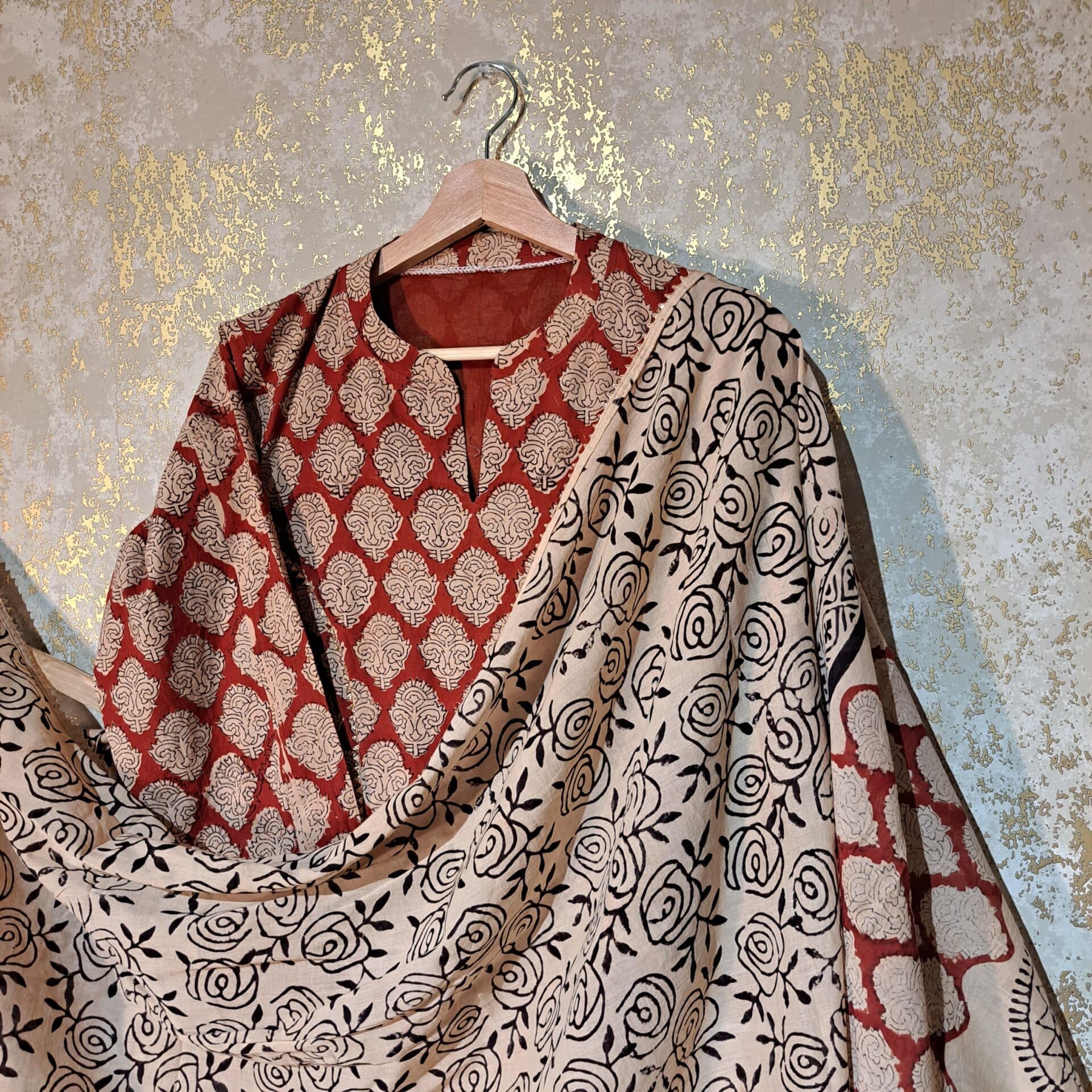 Designer Maroon Beige Floral Block Printed Pure Cotton Casual Trouser Suit with Dupatta Dresses thumbnail 3