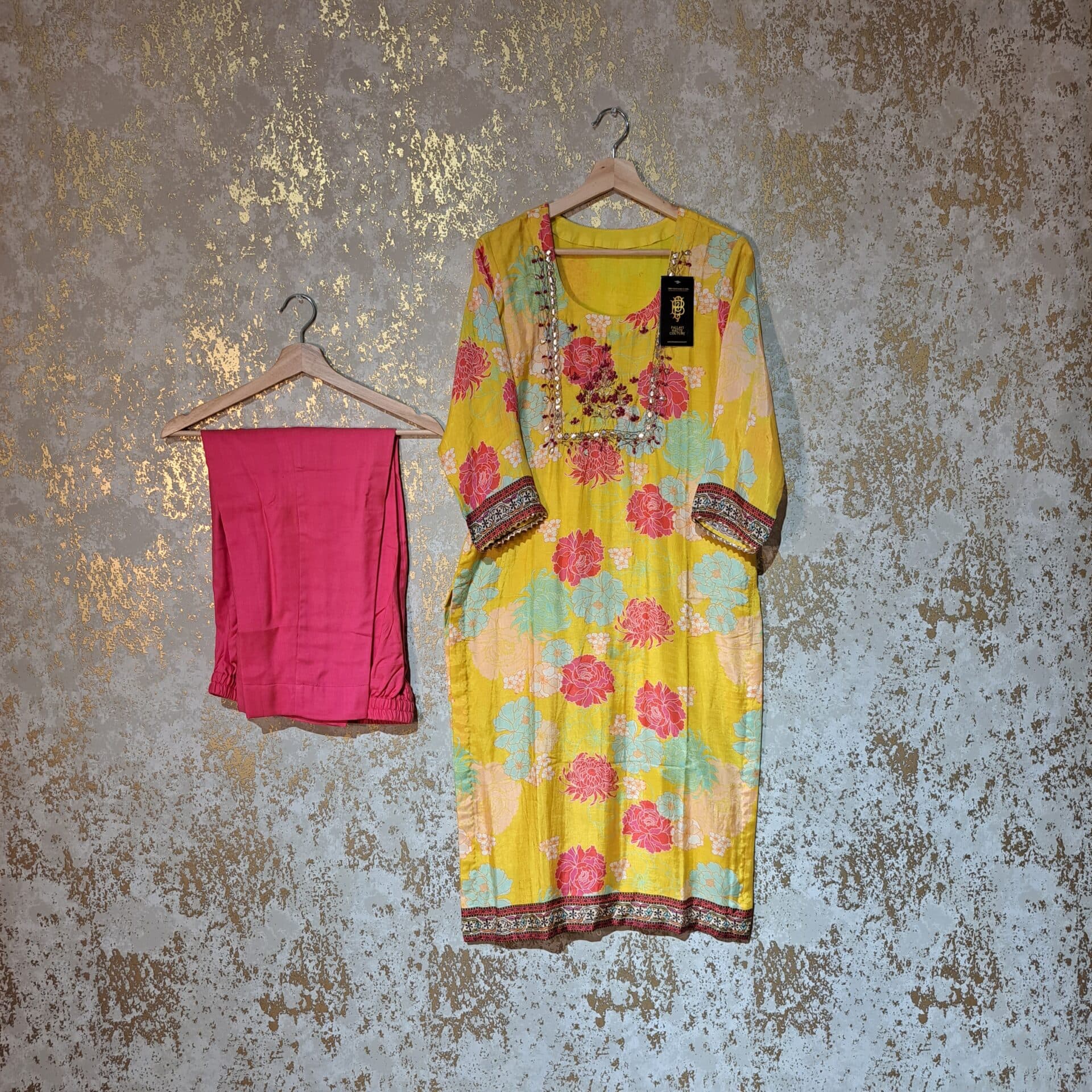 Yellow Printed Pure Cotton Casual Trouser Suit with Dupatta Dresses thumbnail 2
