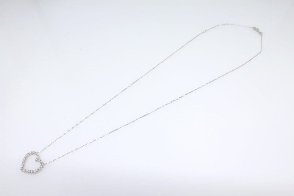 14 Karat White Gold, 18″ Heart Necklace Containing 24 Round Cut Diamonds Weighing 0.33 Carats thumbnail 2