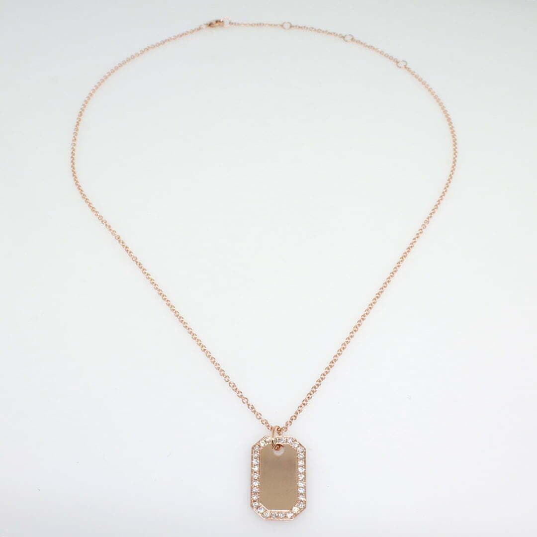 14 Karat, 18″ Gold Dog Tag Necklace Containing 30 Round Cut Diamonds Weighing 0.40 Carats thumbnail 3