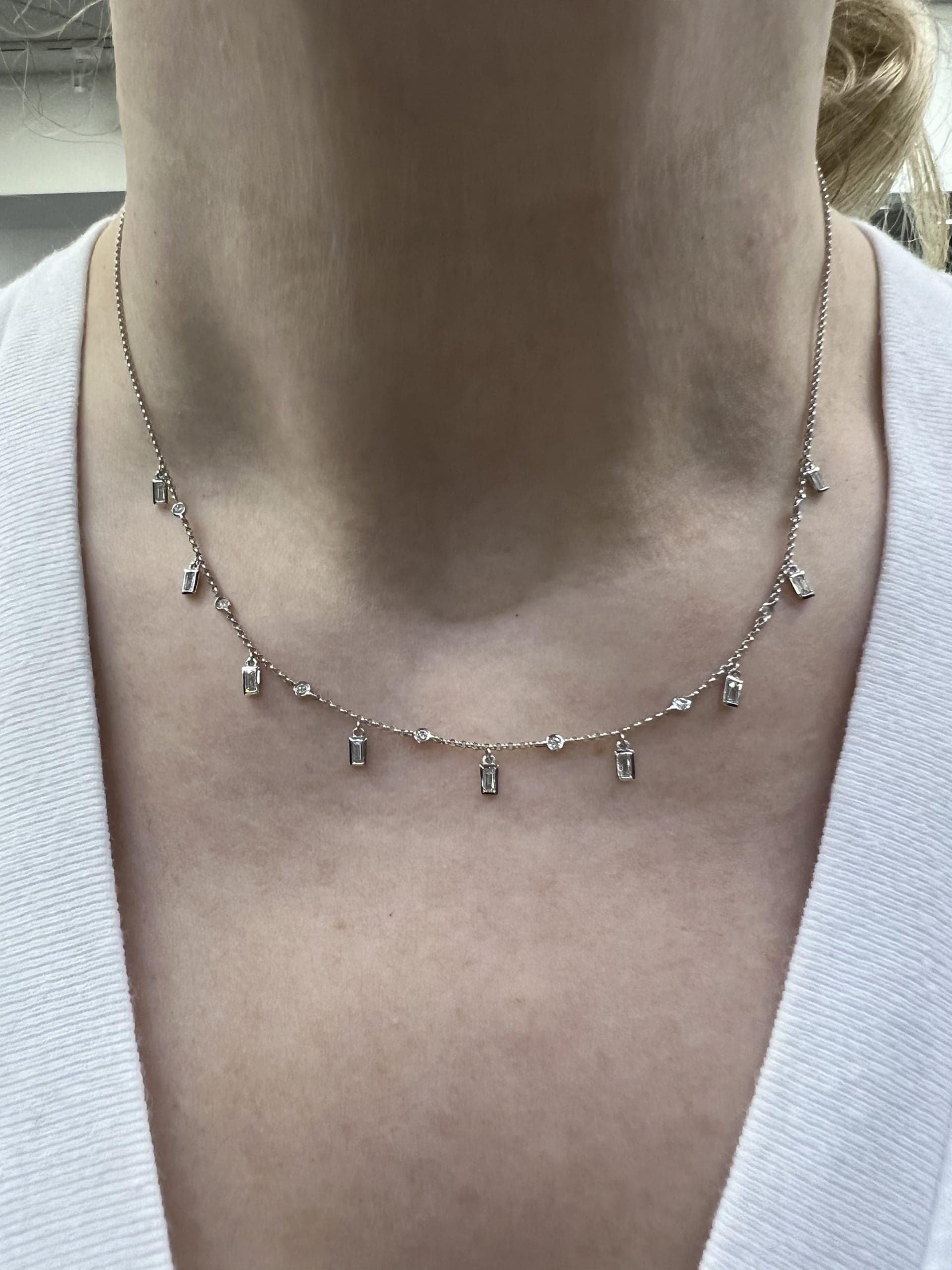 14 Karat Gold & Baguette Diamond Dangle Necklace 18″ thumbnail 4
