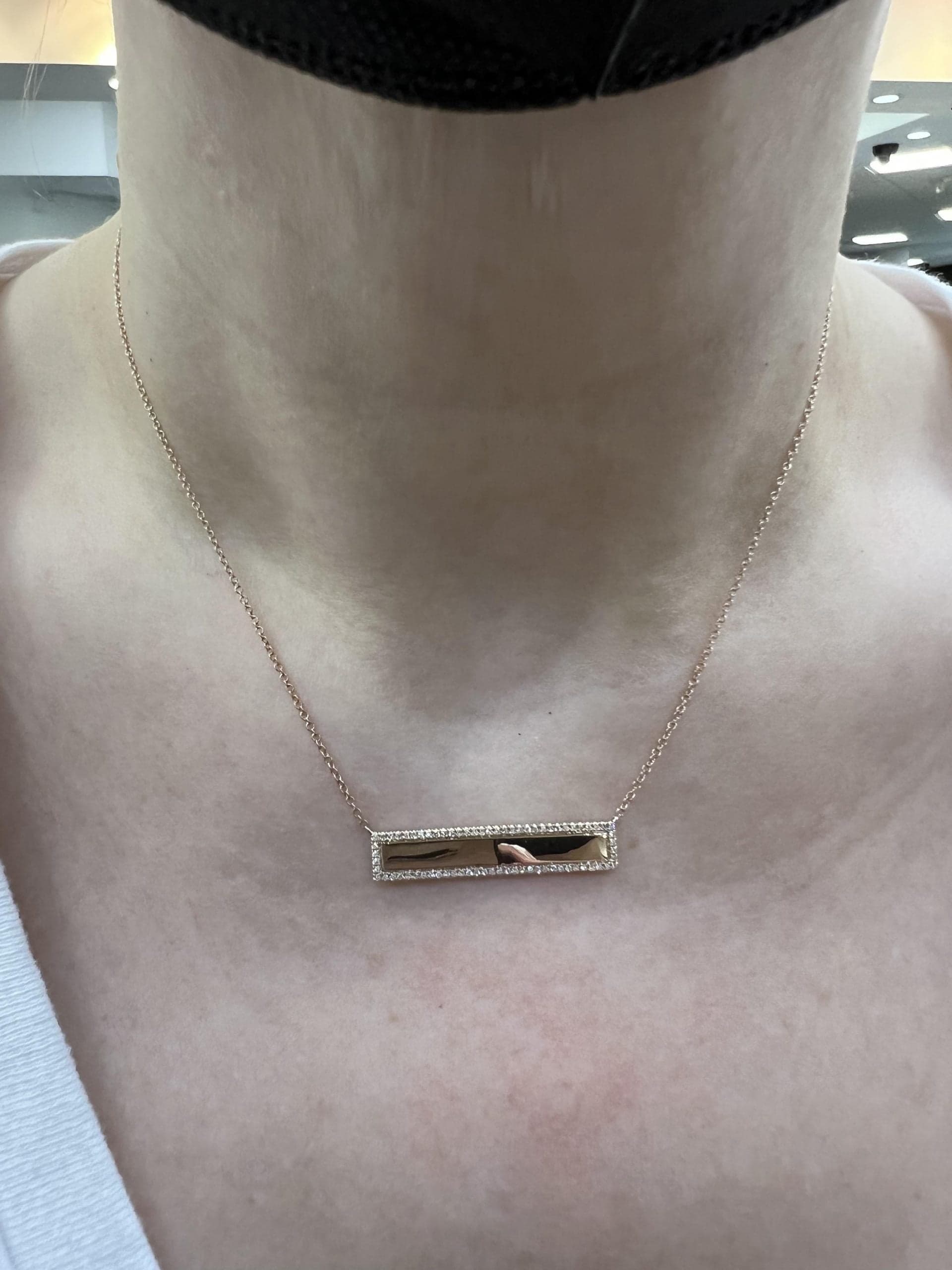 14KT Gold & Diamond 18″ Outlined Bar Necklace thumbnail 3