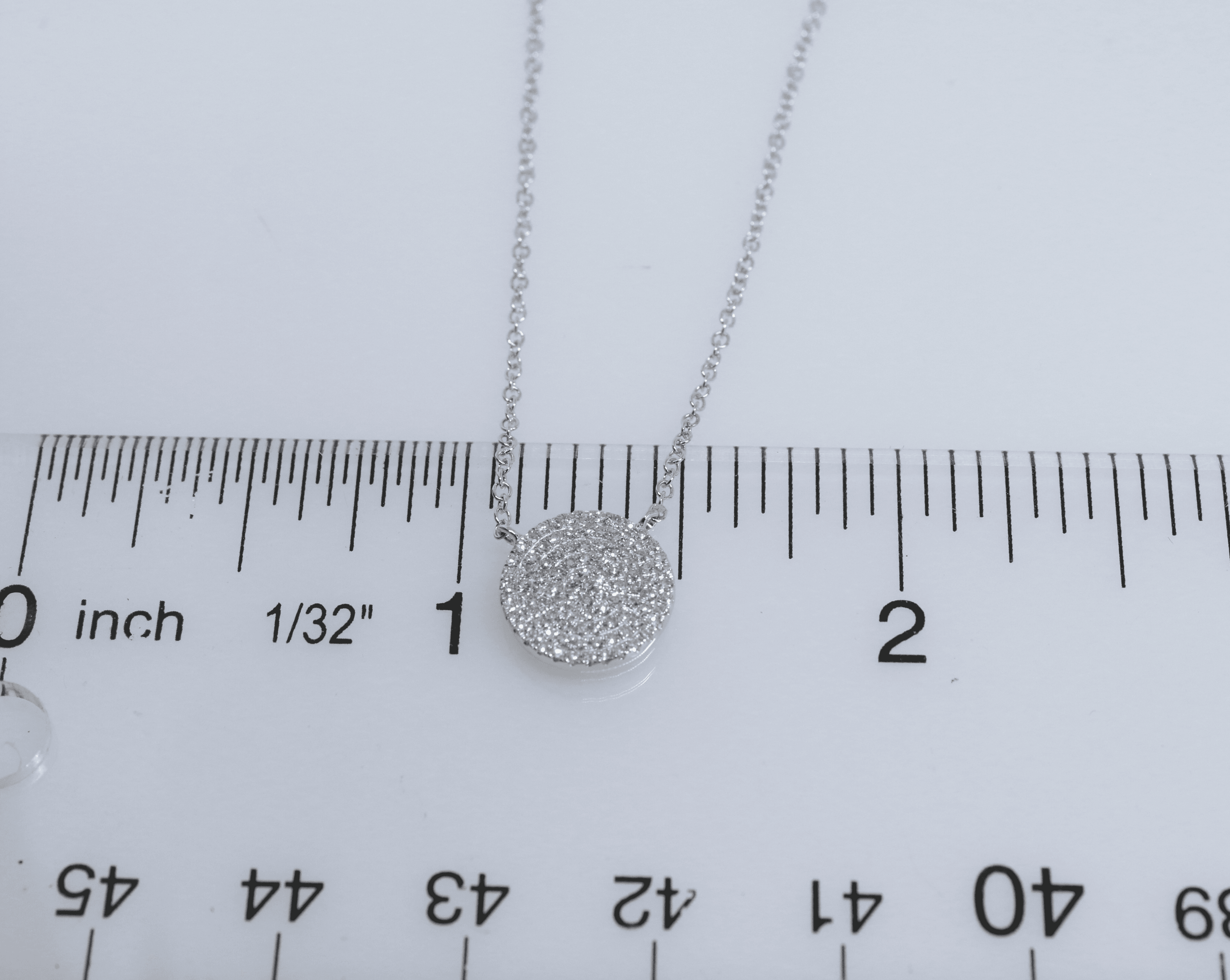 14 Karat Gold, 18″ Necklace Containing 95 Round Cut Diamonds Weighing 0.21 Carats. thumbnail 3