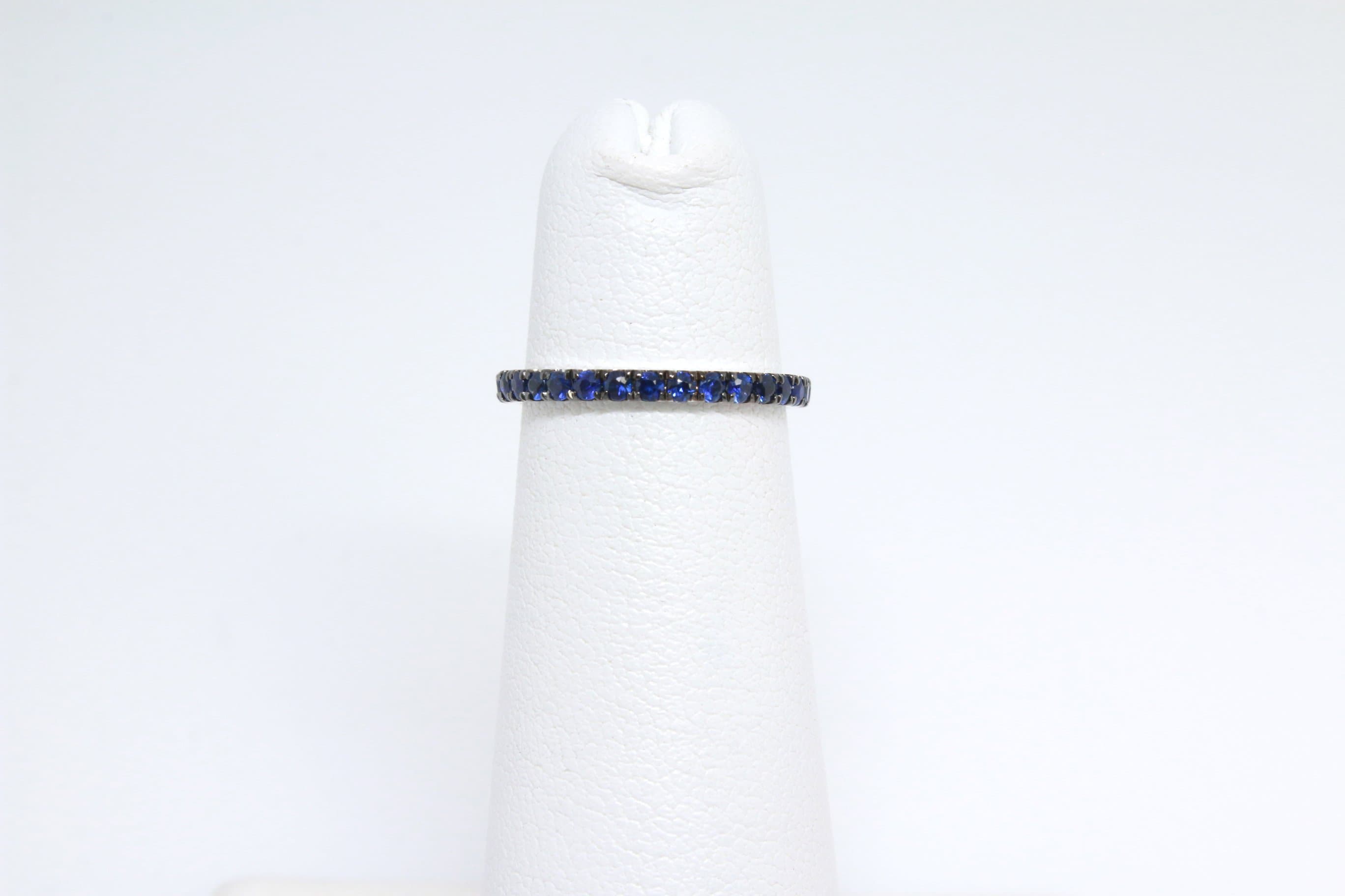 14 Karat Gold & Shaded Sapphire Ring thumbnail 2