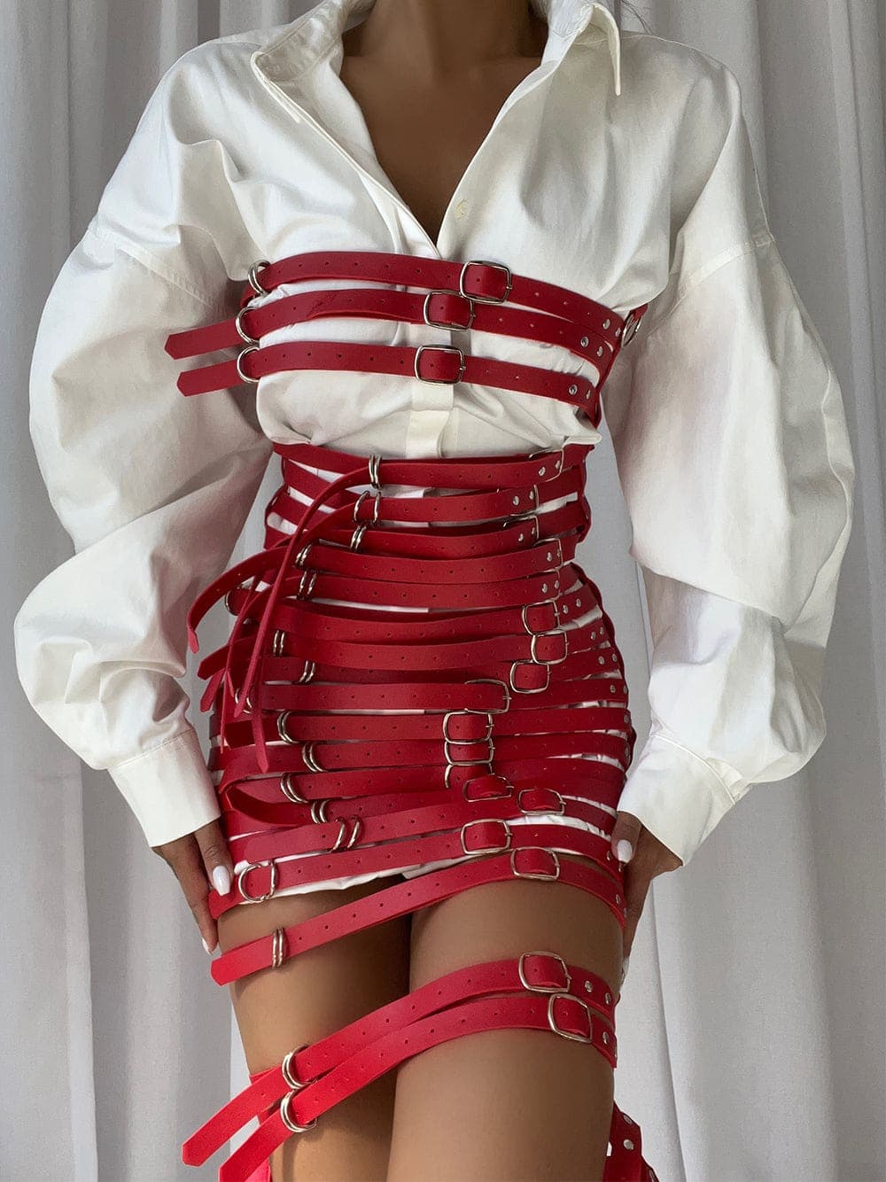 FIBBIA Buckle Belts Dress in Red thumbnail 3