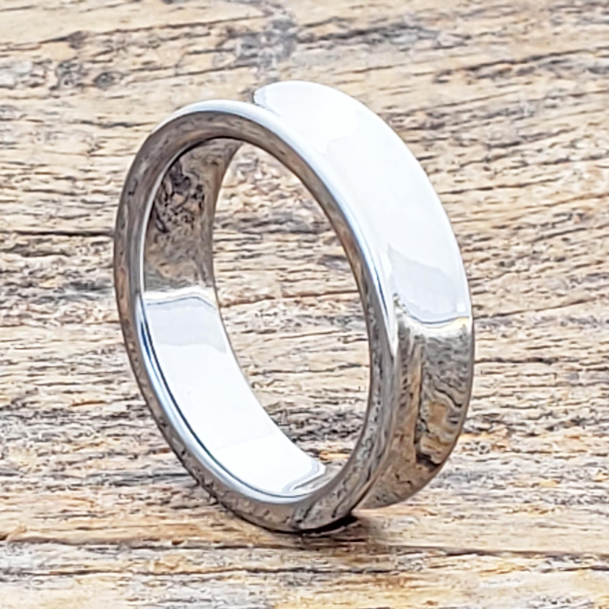 Valley Concaved Womens Tungsten Rings